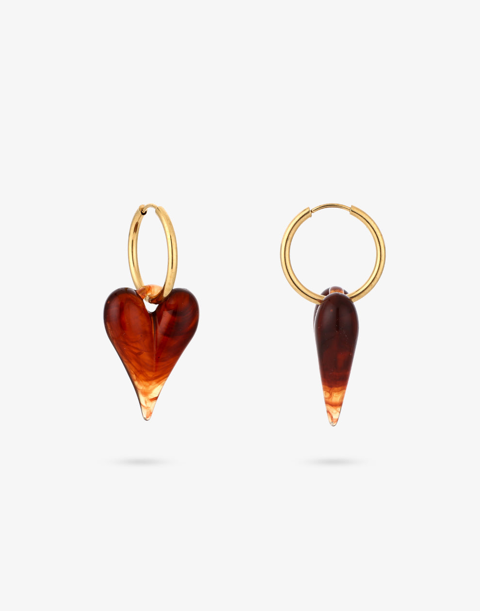 Luxe marble kralenoorbel hart amber