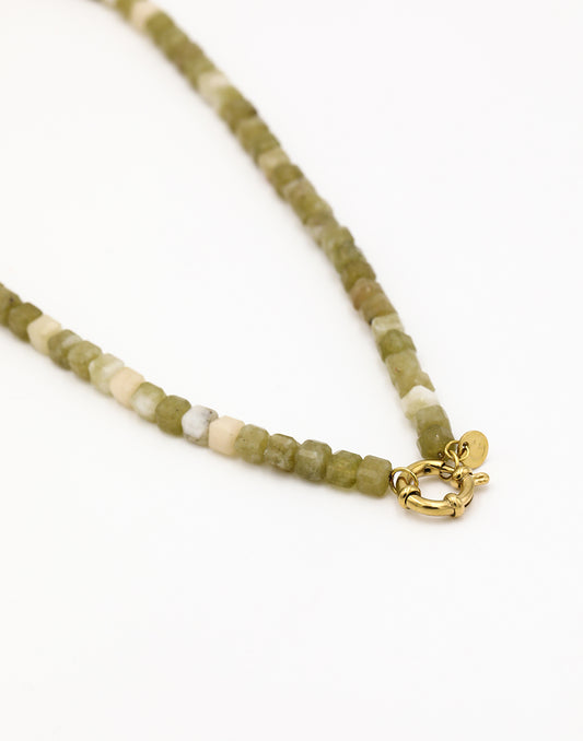 Kralenketting vierkant met slotje groen