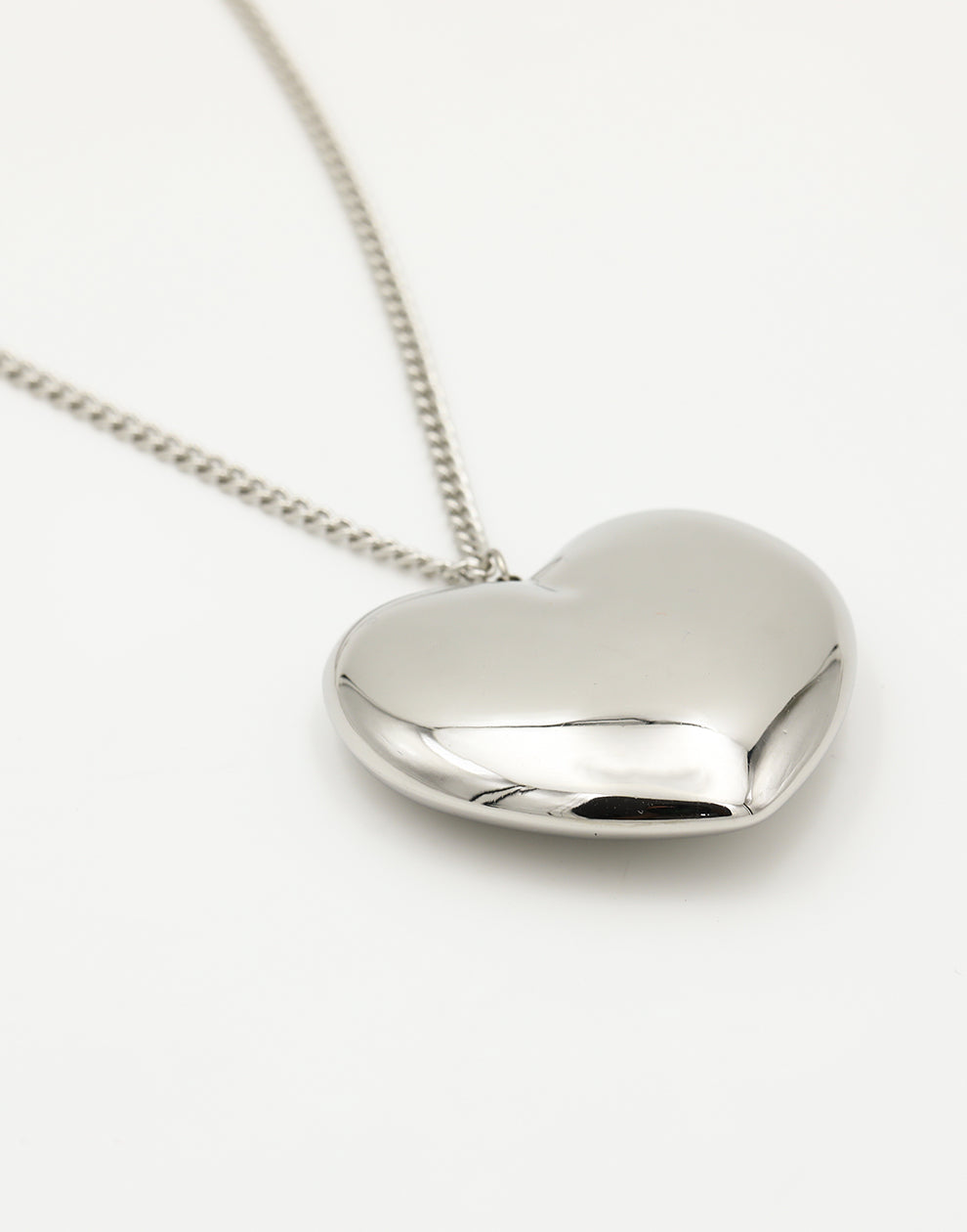 Lange ketting massief hart zilverkleurig