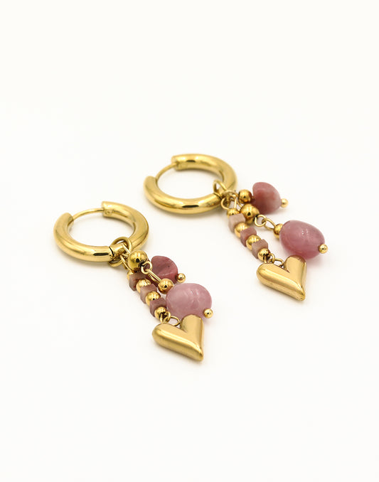 Oorringen roze steentjes met hart bedel