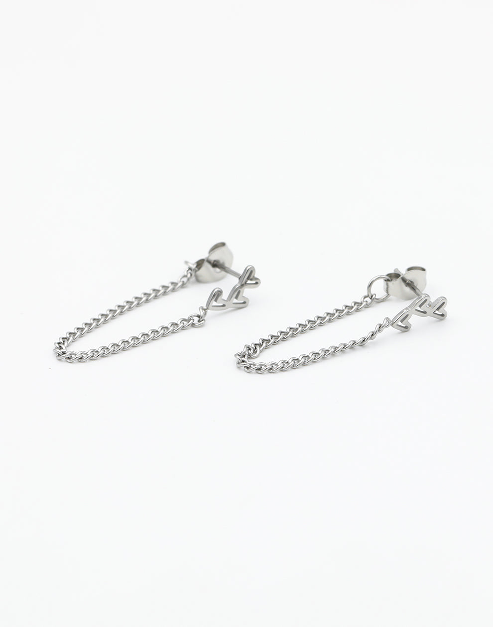 Oorsteker triple heart chain zilverkleurig