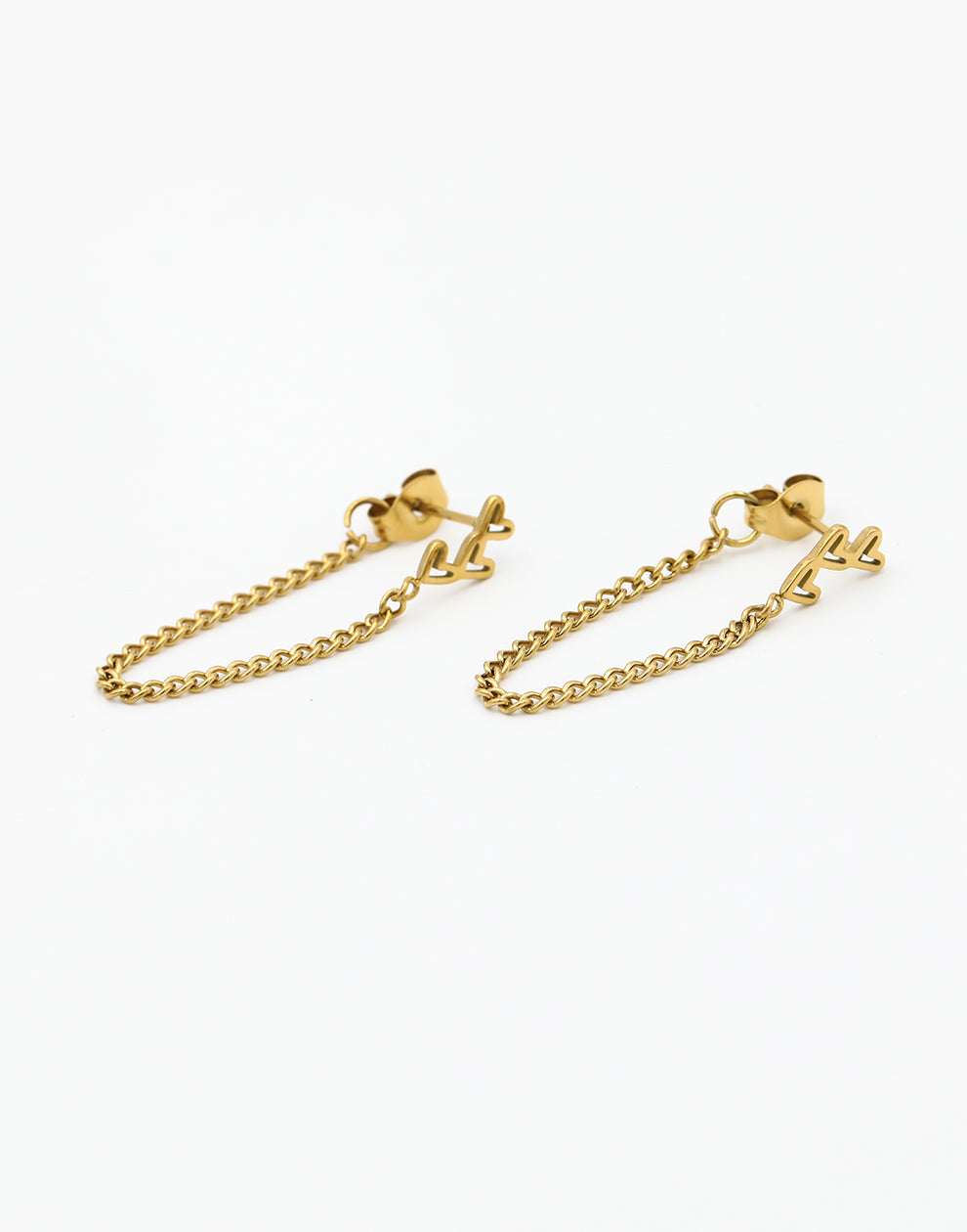 Oorsteker triple heart chain goudkleurig