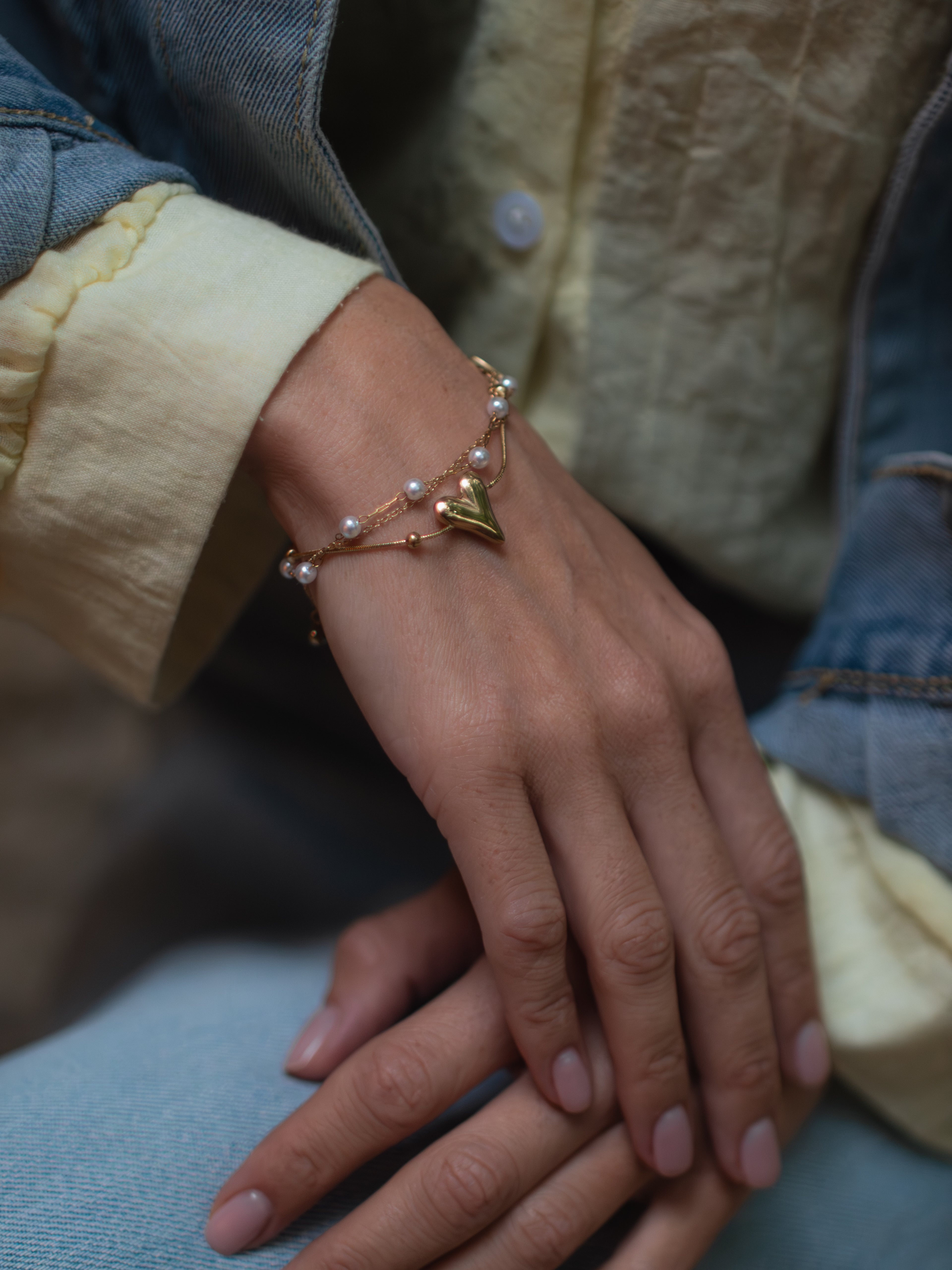 Bracelet with hearts and pearls, gold-colored